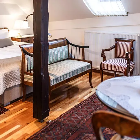 Historic View Apartmán