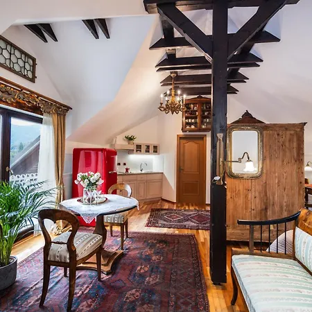 Historic View Apartmán